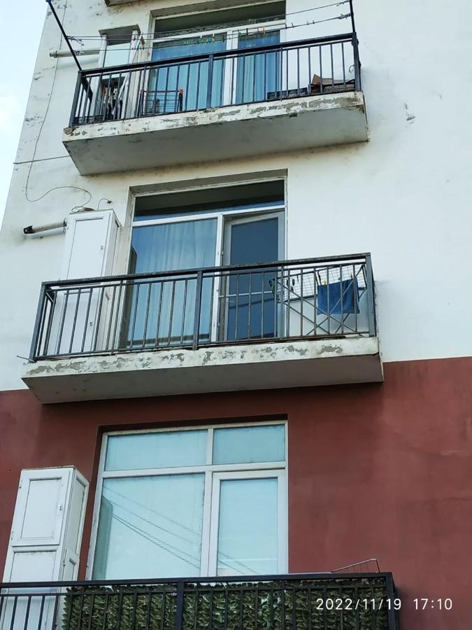 Apartment Sandra Tbilisi Luaran gambar
