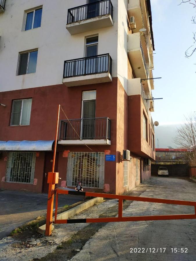 Apartment Sandra Tbilisi Luaran gambar
